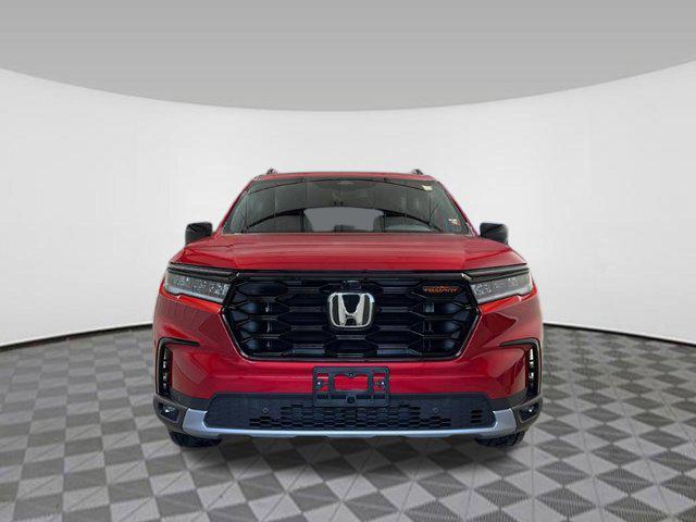 new 2025 Honda Pilot car, priced at $48,620