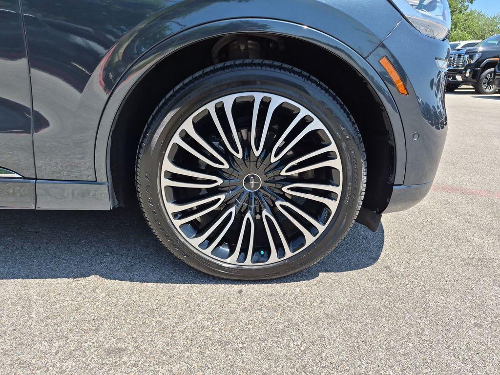 used 2023 Lincoln Aviator car, priced at $53,716