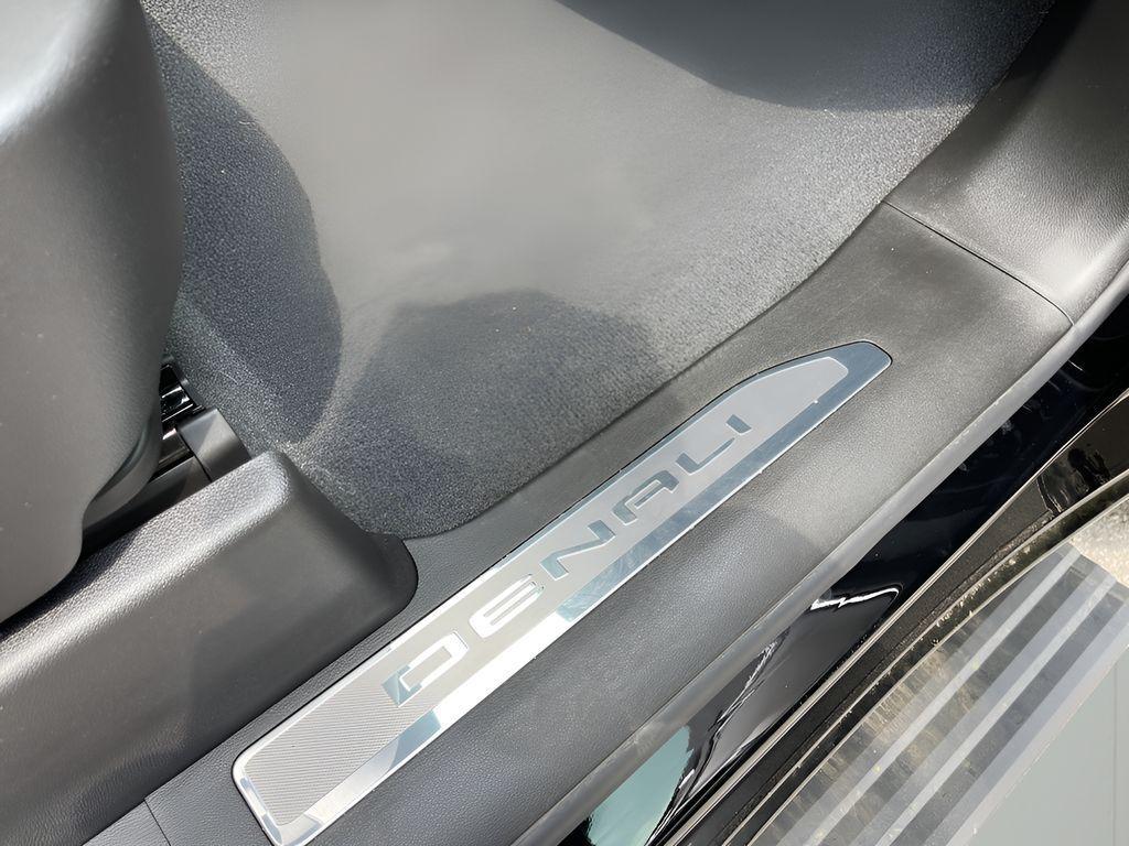 new 2025 GMC Sierra 2500 car, priced at $91,254