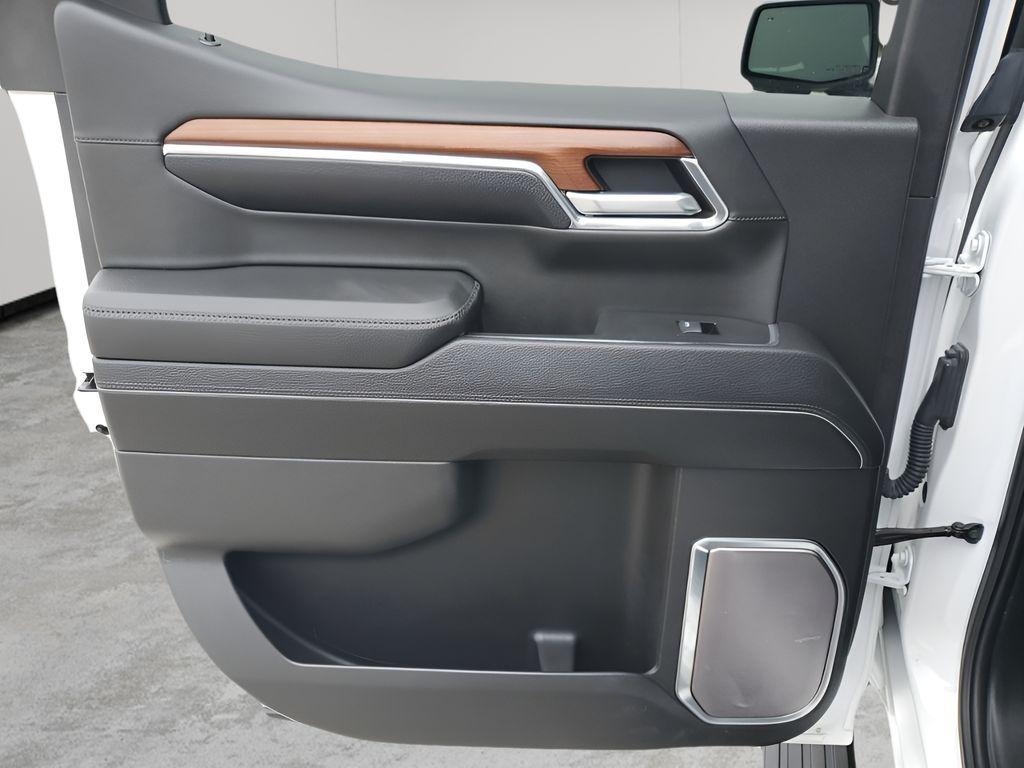 used 2023 GMC Sierra 1500 car, priced at $51,627