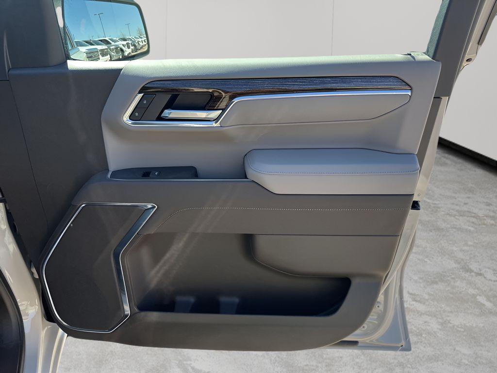 new 2026 GMC Sierra 1500 car, priced at $55,393