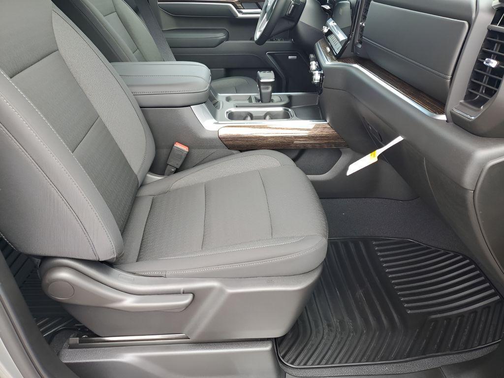 new 2026 GMC Sierra 1500 car, priced at $51,486