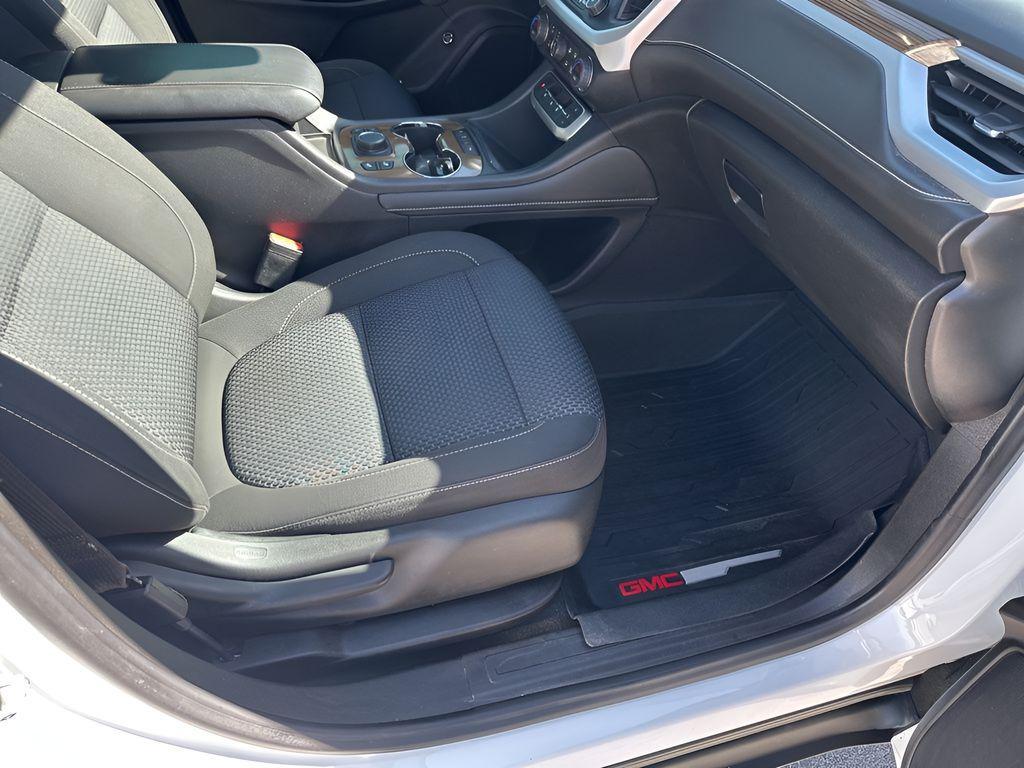 used 2022 GMC Acadia car, priced at $23,116