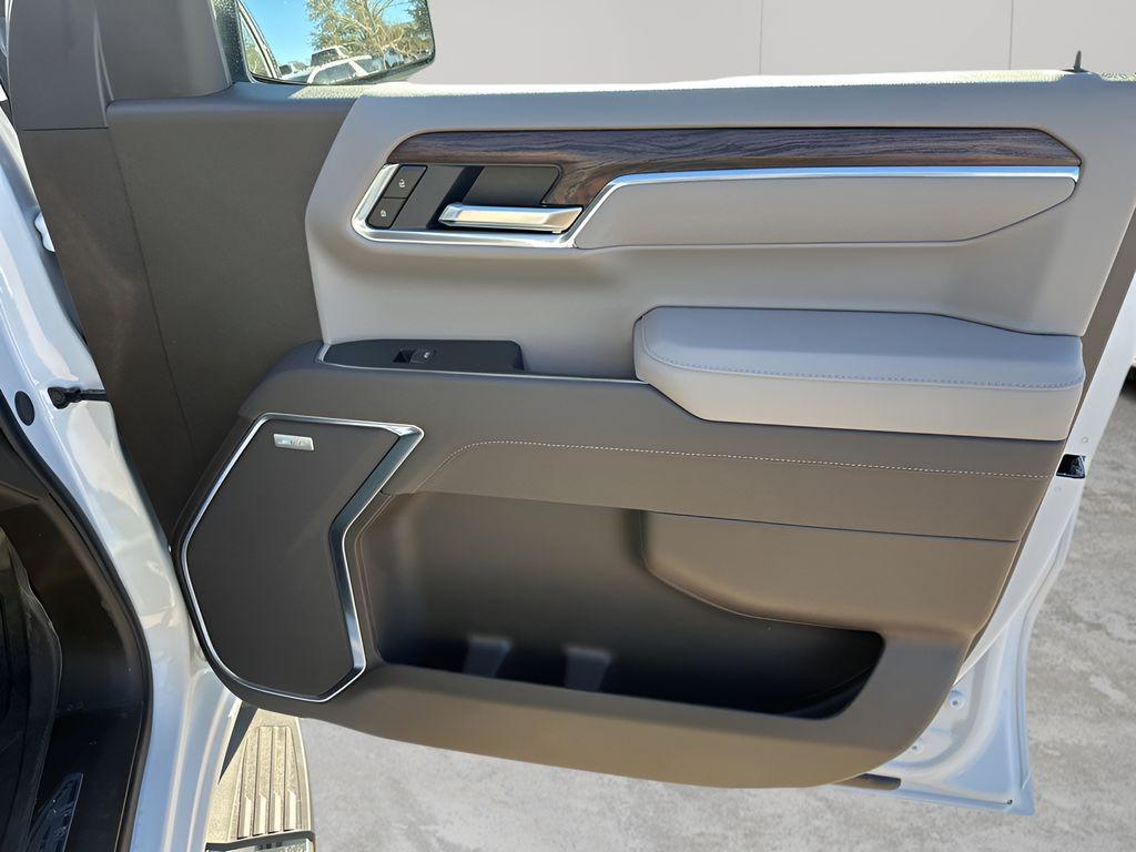 new 2026 GMC Sierra 1500 car, priced at $65,199