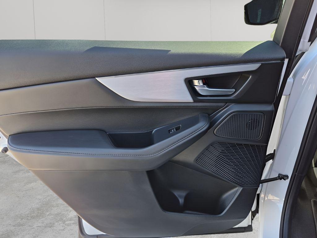 used 2025 Acura MDX car, priced at $44,546