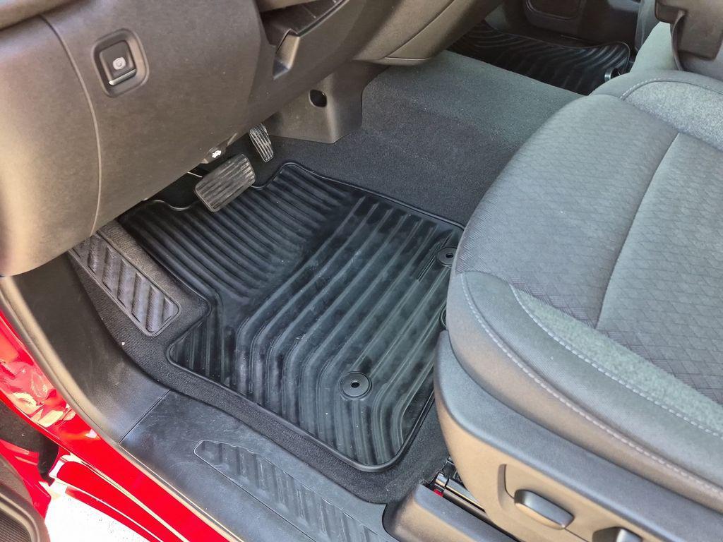 used 2024 Chevrolet Silverado 1500 car, priced at $34,996