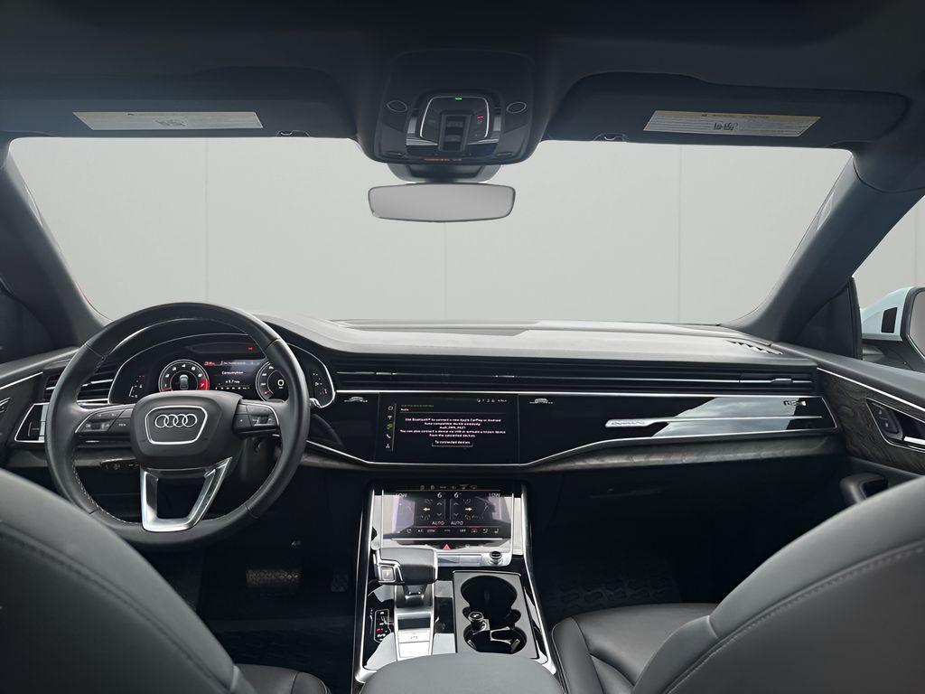 2021 Carrara White Audi Q8