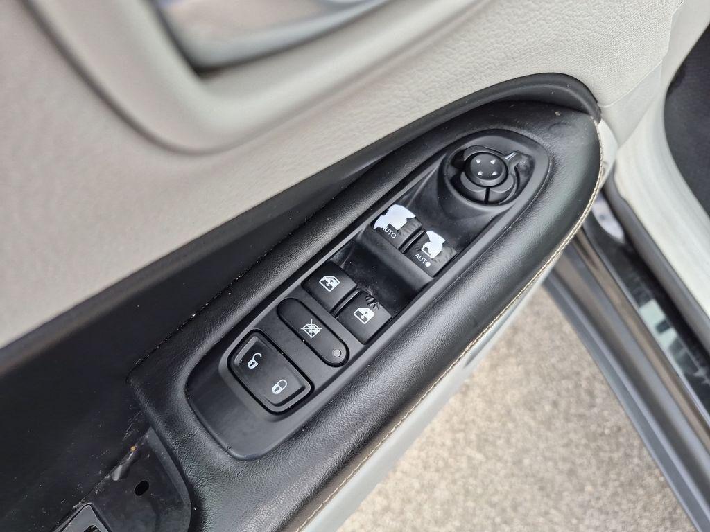 used 2018 Jeep Compass car, priced at $16,451