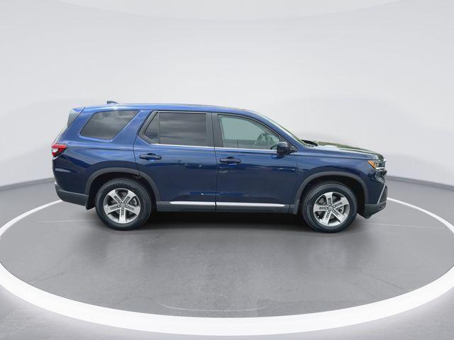 used 2025 Honda Pilot car, priced at $40,599
