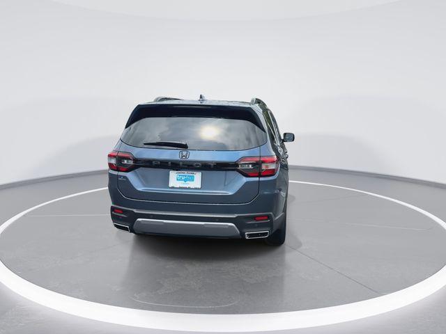 new 2026 Honda Pilot car, priced at $46,365