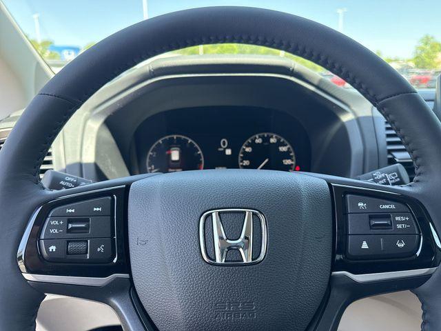 new 2026 Honda Odyssey car, priced at $45,888