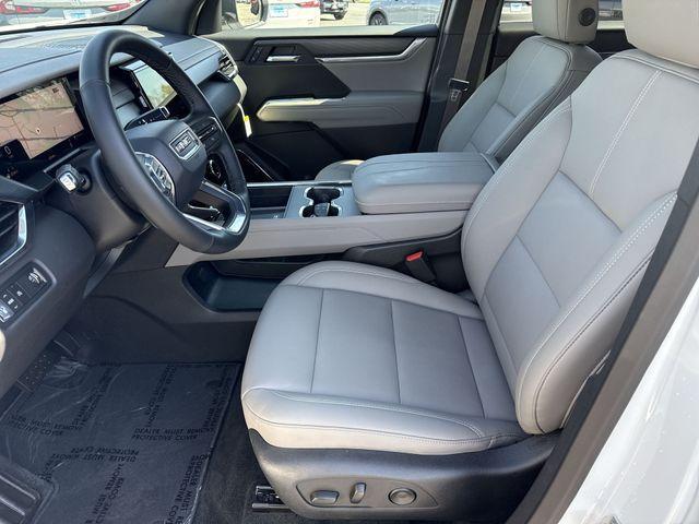 used 2026 GMC Acadia car, priced at $39,500