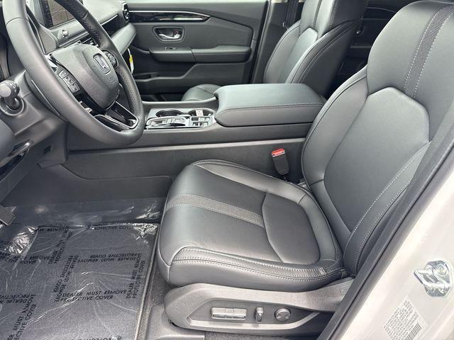 new 2026 Honda Pilot car, priced at $46,645