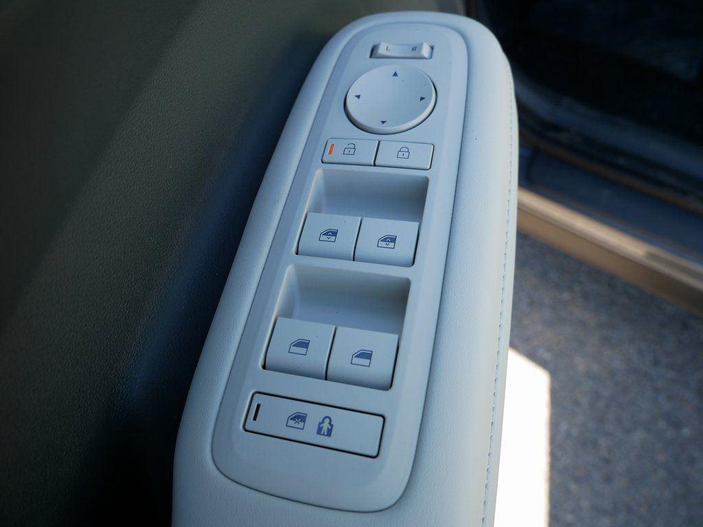 used 2025 Hyundai Santa Fe car, priced at $32,239
