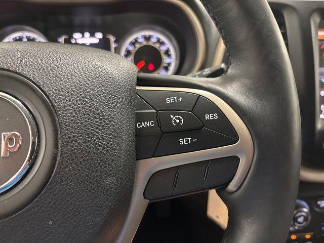 used 2015 Jeep Cherokee car, priced at $5,938
