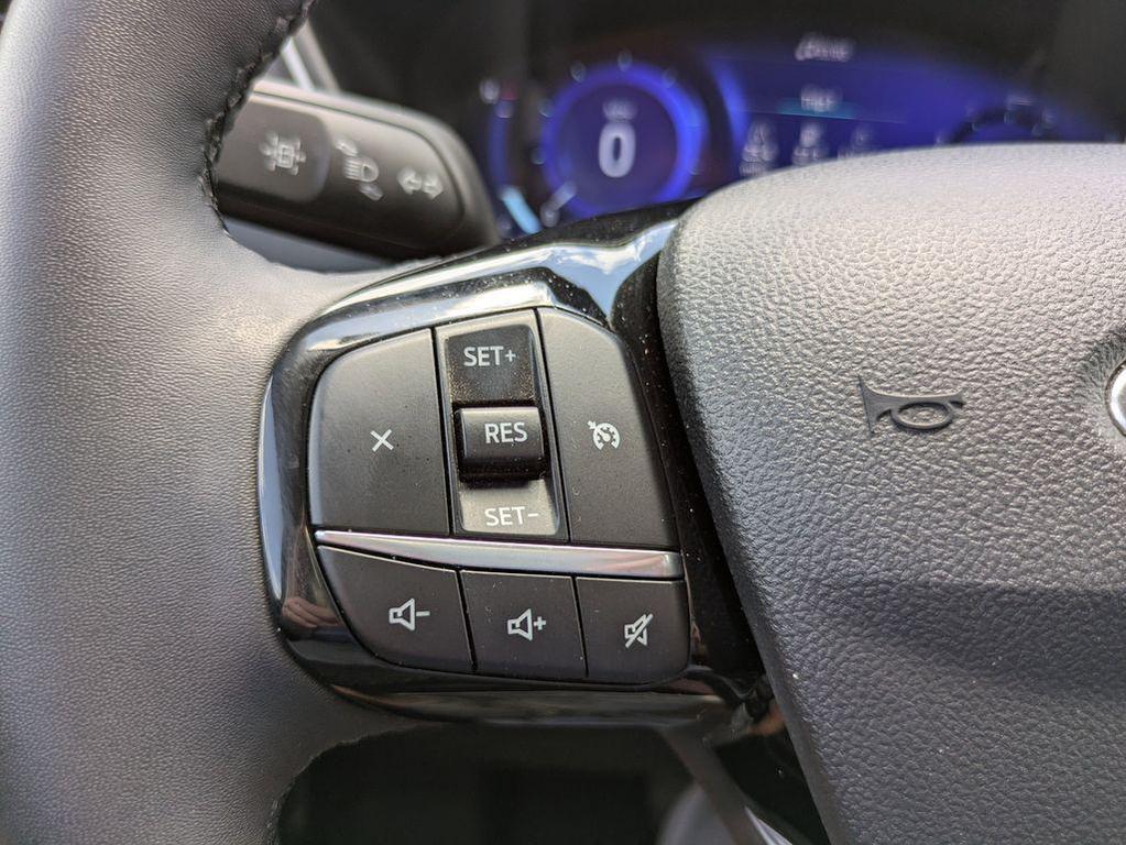 used 2022 Ford Escape car, priced at $21,597