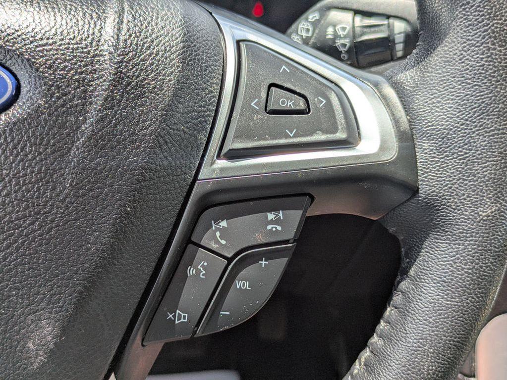 used 2022 Ford Edge car, priced at $23,990