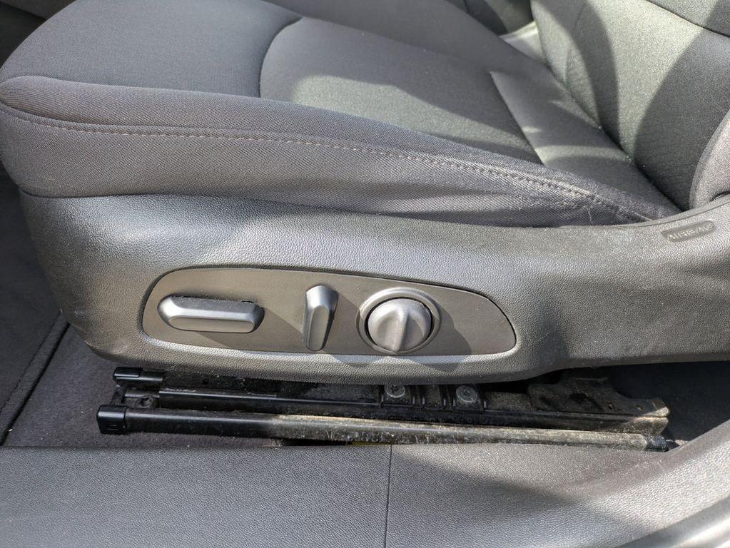 used 2023 Chevrolet Malibu car, priced at $18,995