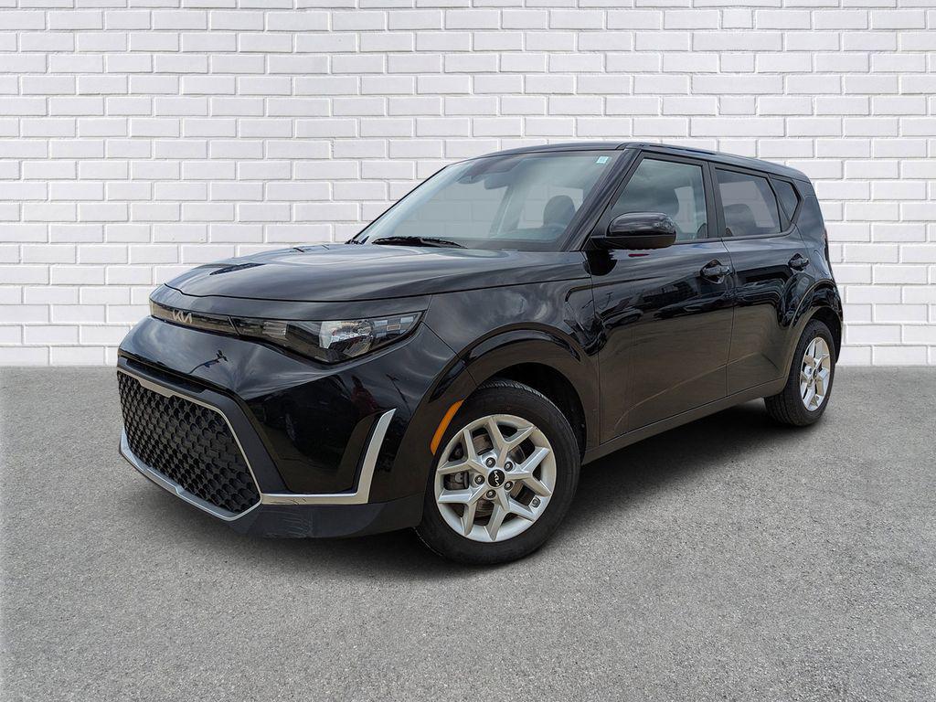 used 2024 Kia Soul car, priced at $16,995