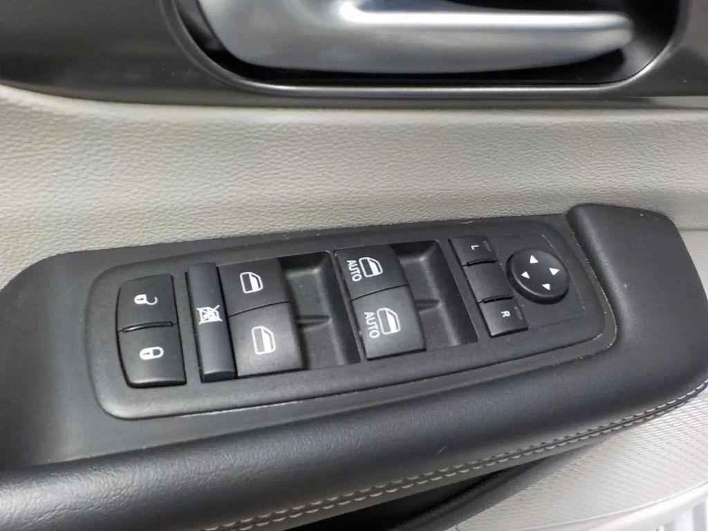 used 2024 Chrysler Pacifica car, priced at $29,999
