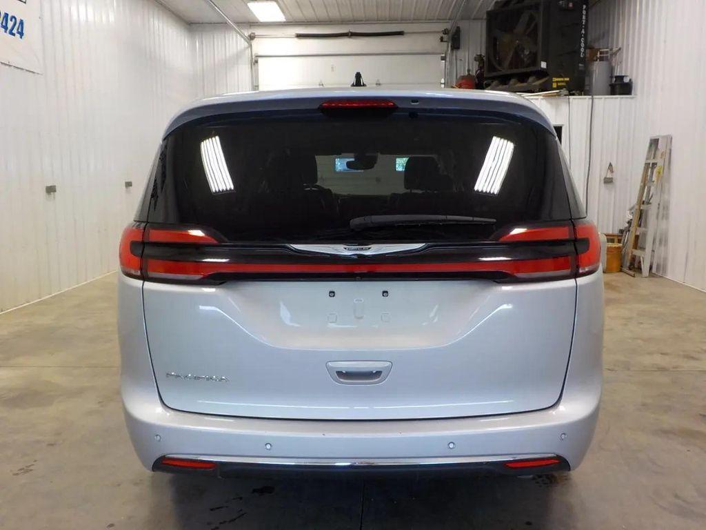 used 2024 Chrysler Pacifica car, priced at $29,999