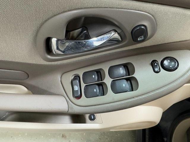 used 2004 Chevrolet Malibu Maxx car, priced at $3,645