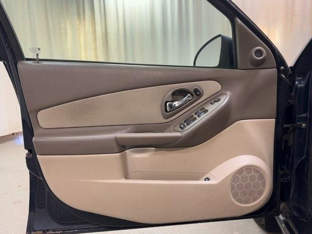 used 2004 Chevrolet Malibu Maxx car, priced at $3,645