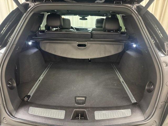 used 2025 Cadillac XT5 car, priced at $39,490