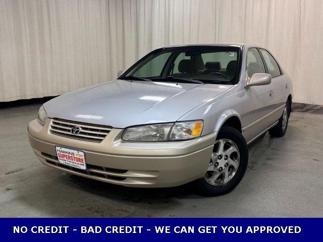 used 1998 Toyota Camry car, priced at $3,645