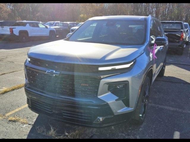 used 2024 Chevrolet Traverse car, priced at $51,069