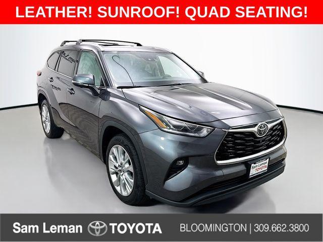 used 2023 Toyota Highlander car, priced at $33,650