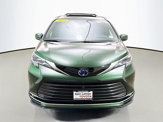 used 2025 Toyota Sienna car, priced at $57,774
