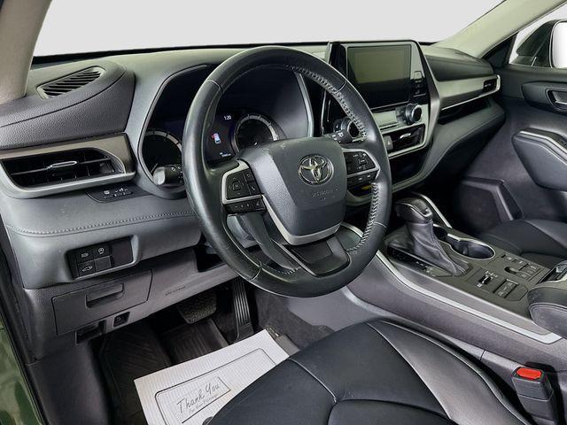 used 2023 Toyota Highlander car, priced at $31,819