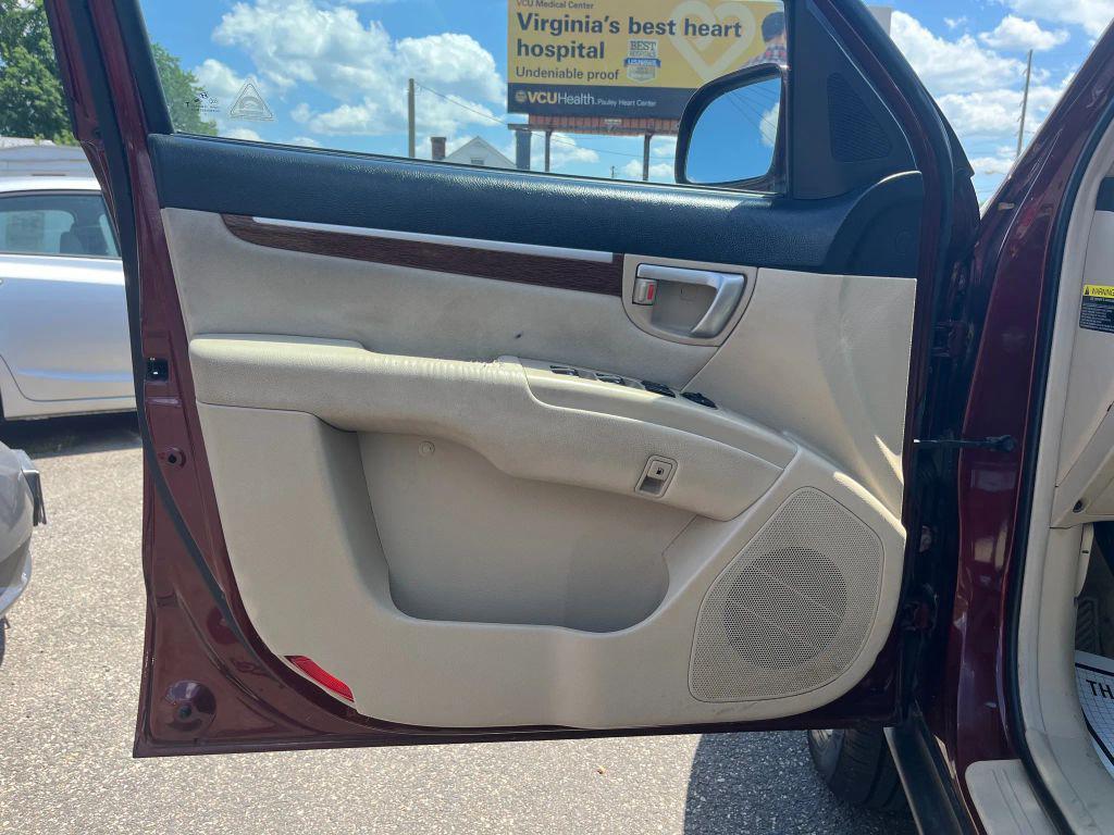 used 2009 Hyundai Santa Fe car, priced at $6,670
