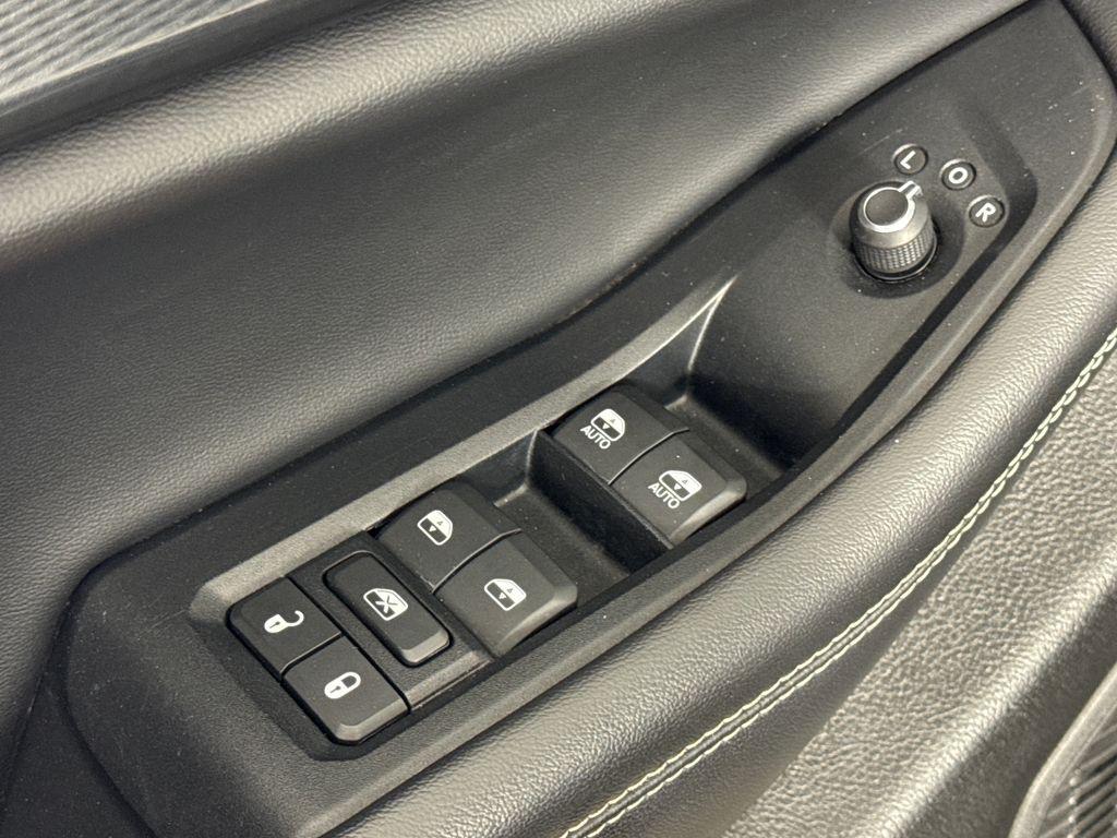 used 2024 Jeep Grand Cherokee car, priced at $26,199