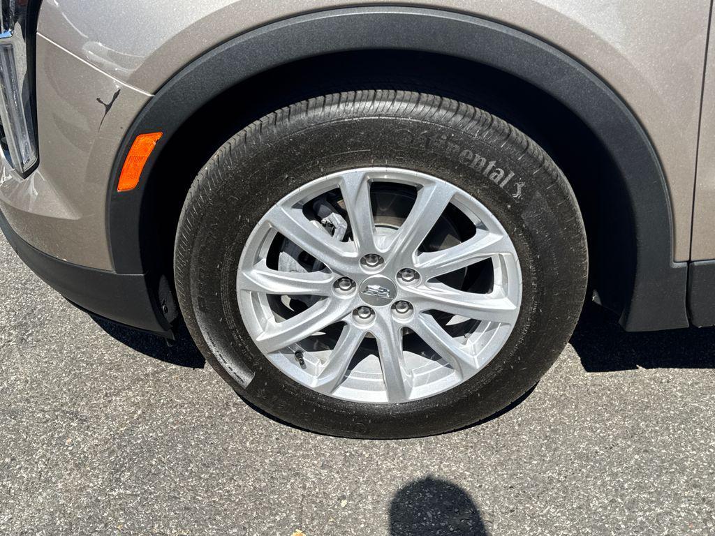 used 2023 Cadillac XT4 car, priced at $27,978