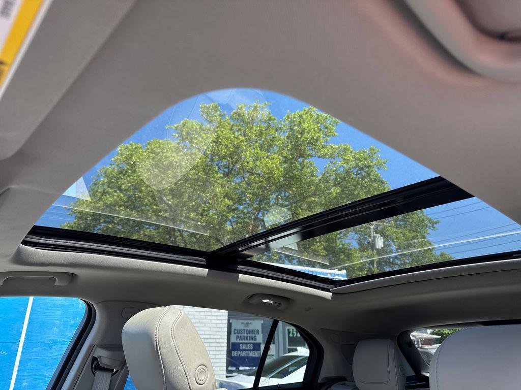 used 2023 Cadillac XT4 car, priced at $27,978