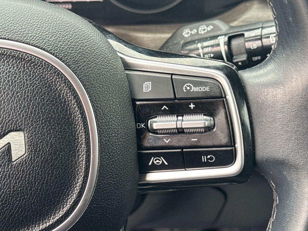 used 2023 Kia Sorento car, priced at $26,886