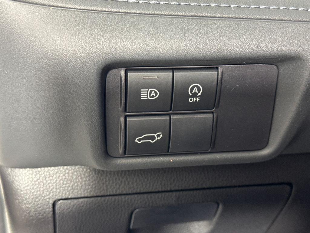 used 2023 Toyota Highlander car, priced at $35,650