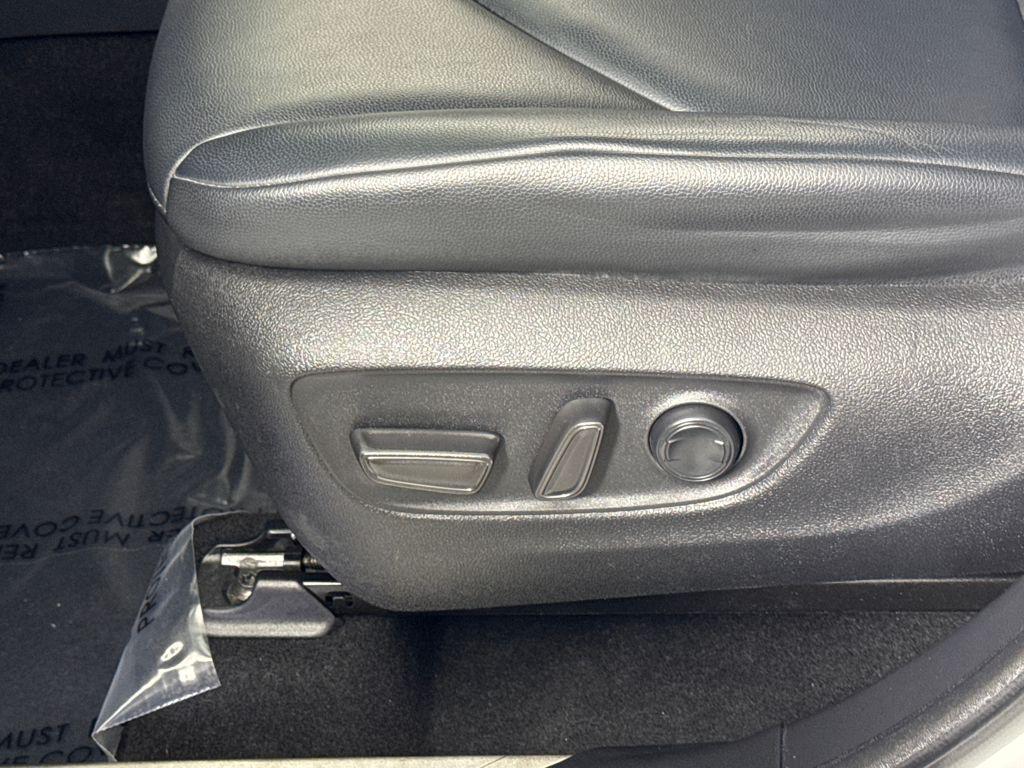 used 2023 Toyota Highlander car, priced at $35,650