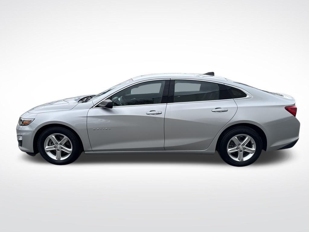 used 2021 Chevrolet Malibu car, priced at $13,555