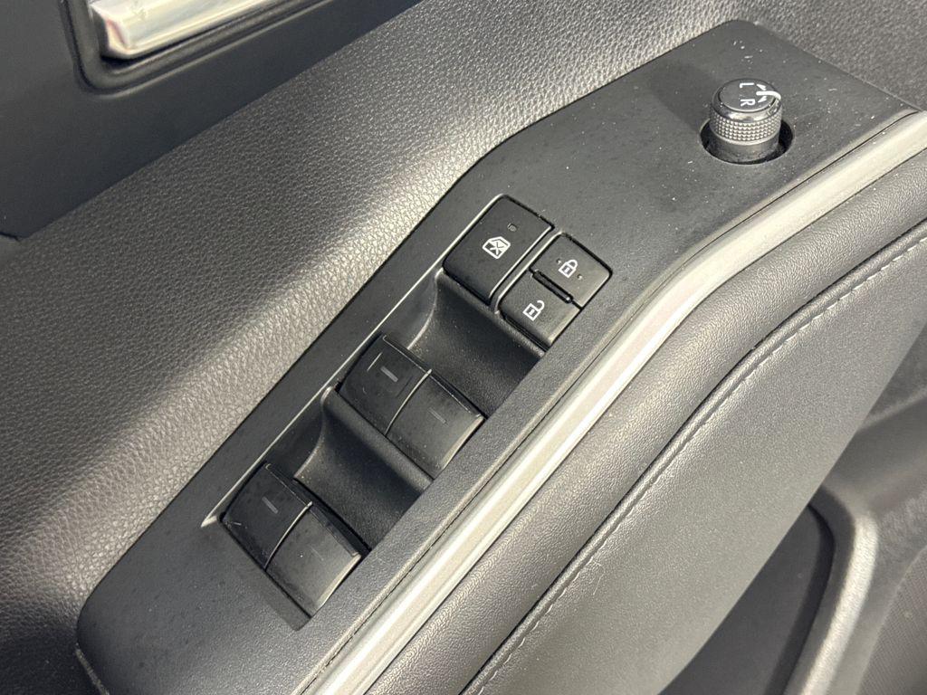 used 2022 Toyota Highlander car, priced at $37,880