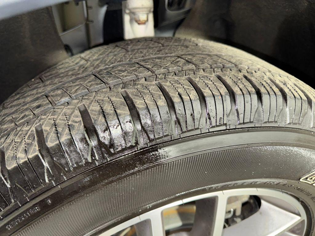 used 2021 Jeep Grand Cherokee car, priced at $23,399