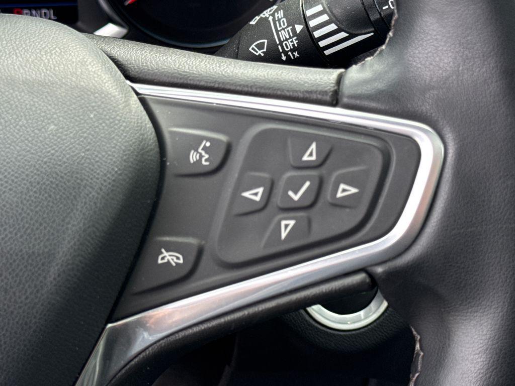 used 2023 Chevrolet Equinox car, priced at $20,355