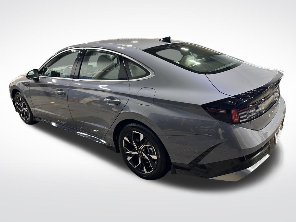 used 2024 Hyundai Sonata car, priced at $22,979