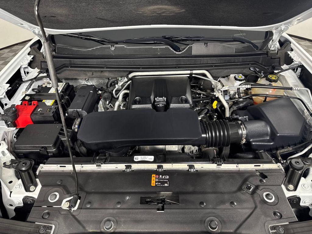 used 2023 GMC Canyon car, priced at $36,995