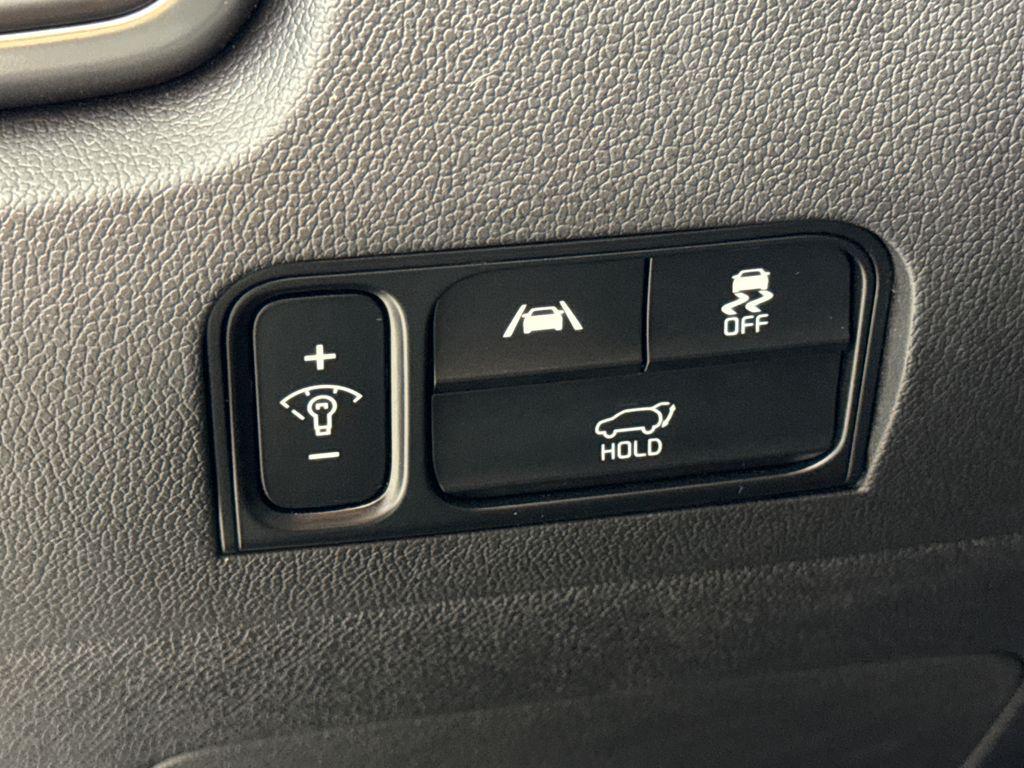 used 2021 Kia Sorento car, priced at $21,153