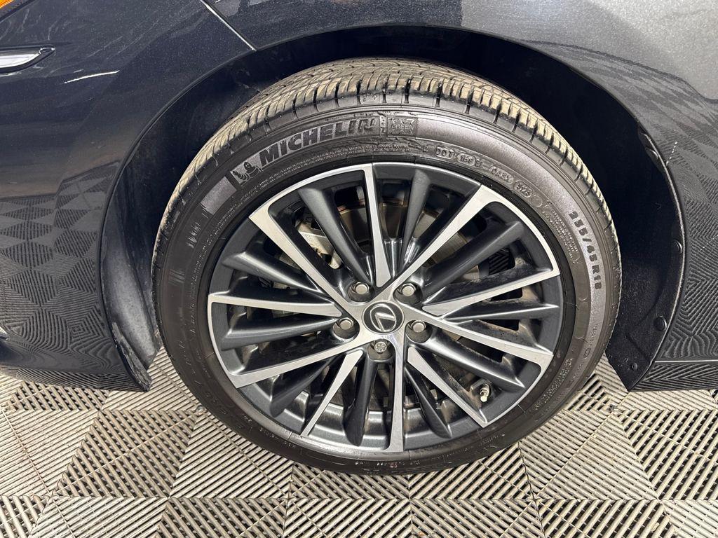 used 2024 Lexus ES 350 car, priced at $39,450