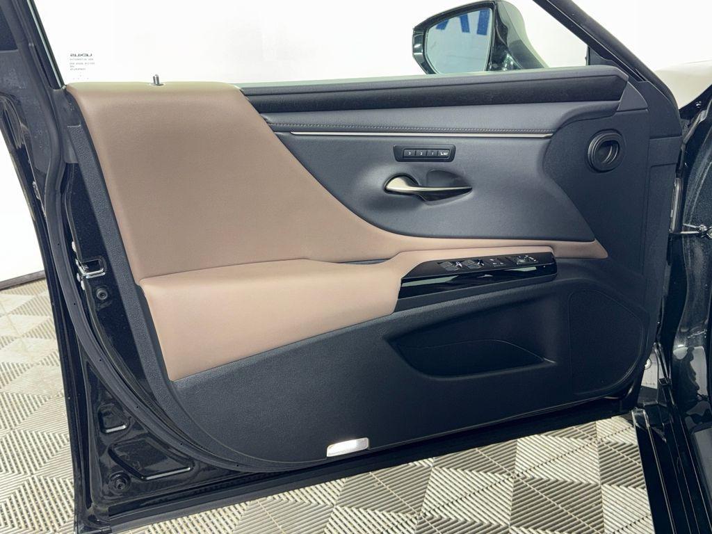 used 2024 Lexus ES 350 car, priced at $39,450