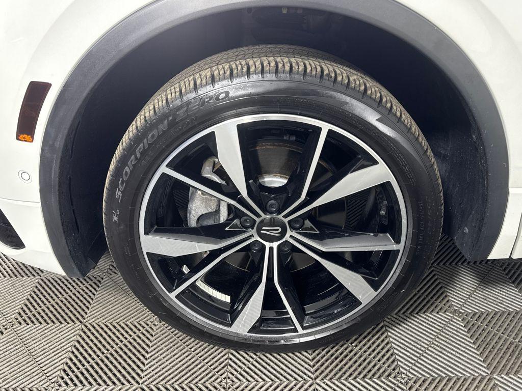 used 2022 Volkswagen Tiguan car, priced at $25,895